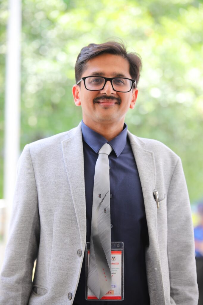 Dr Tarun Mittal surgeon Noida